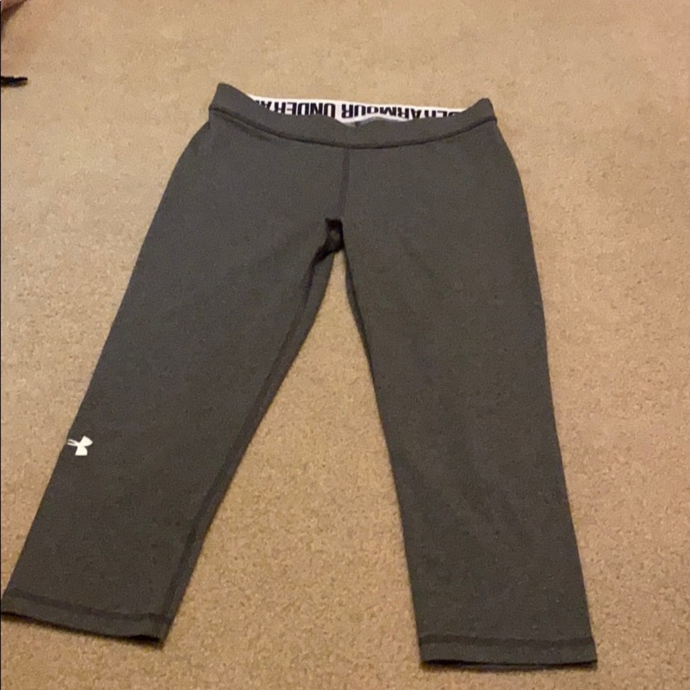 Gray capri leggings UNDER ARMOR